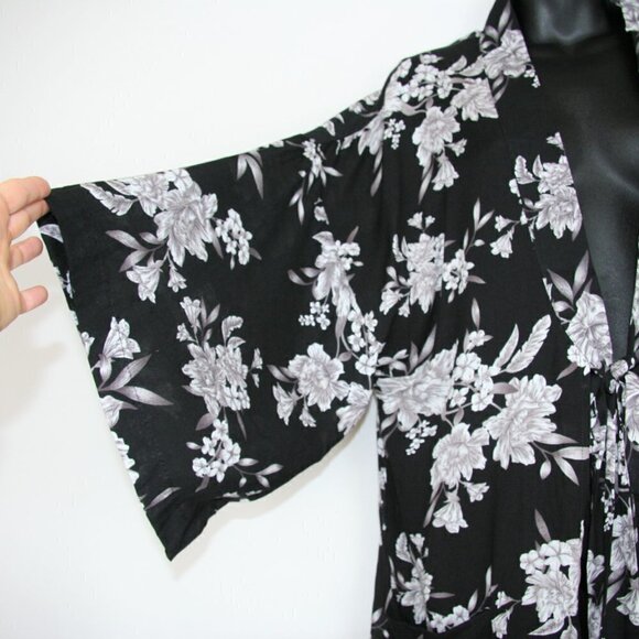 Spiritual Gangster Maya Floral Kimono Womens OS Black Open Front Flowy Gypsy - Picture 4 of 8